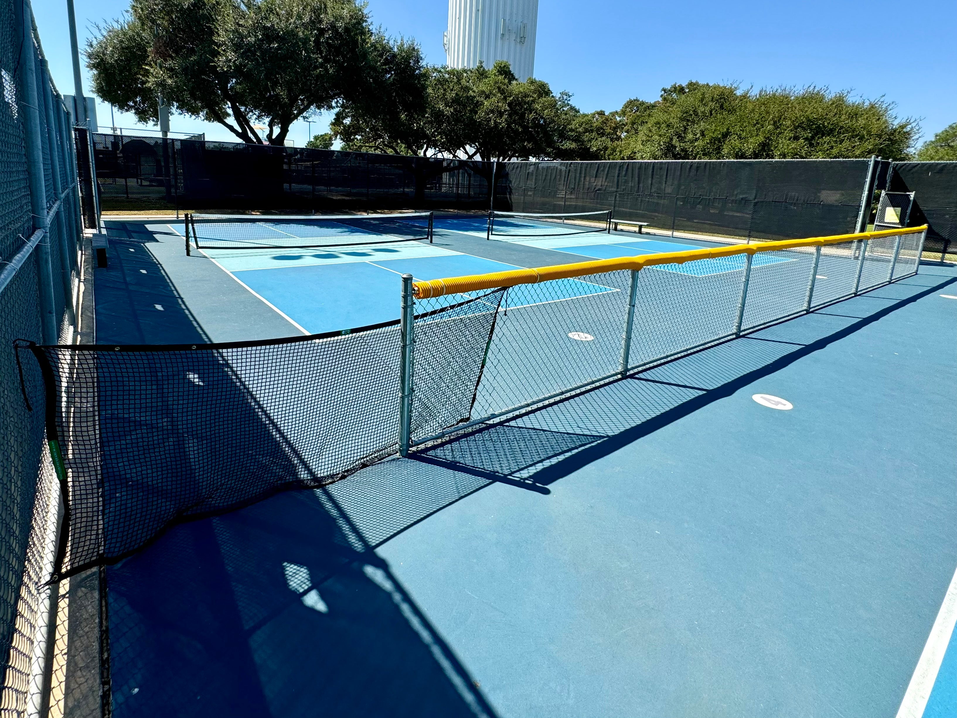 Pickleball Barrier Net